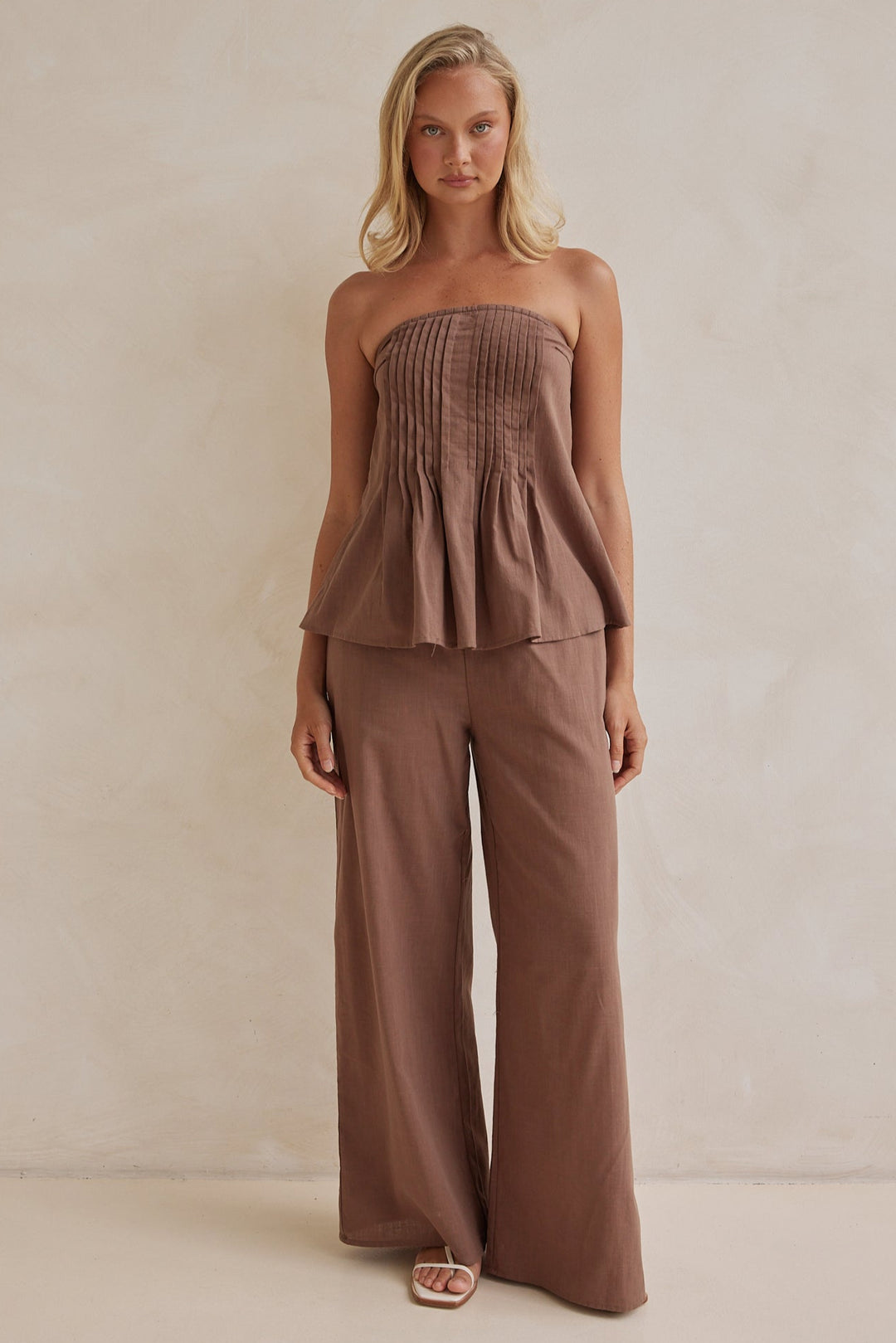 Chocolate Brown Linen Co-ord Set – Strapless Pleated Top & Wide-Leg Pants