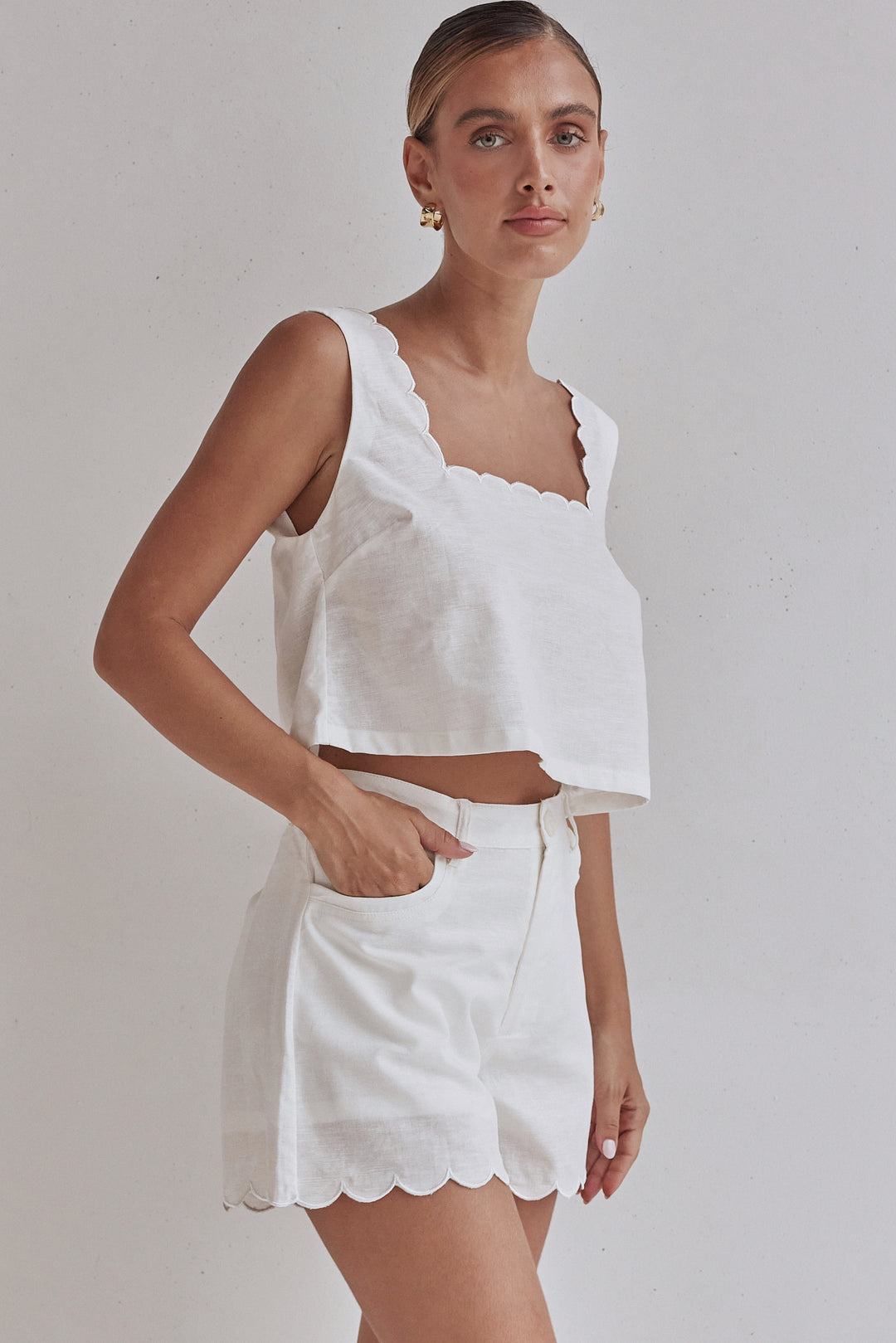 White Linen Shorts with Scalloped Hem – Lightweight & Chic